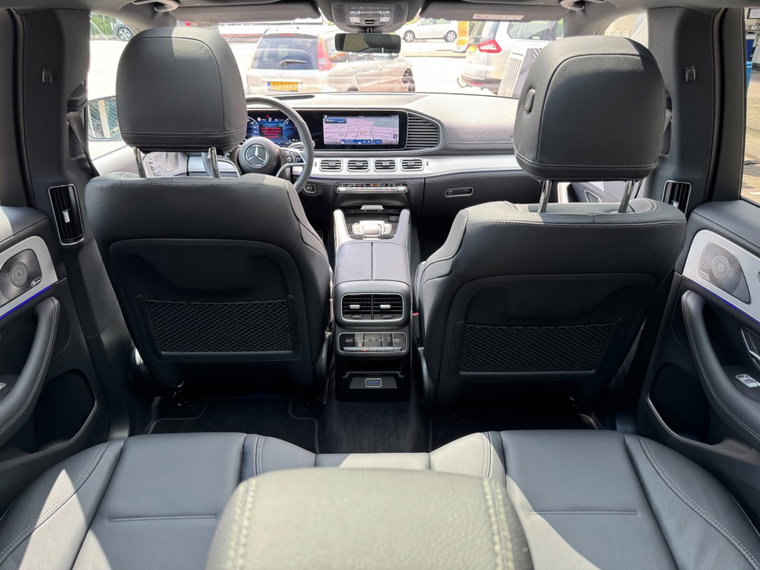 Vehicle Image 37