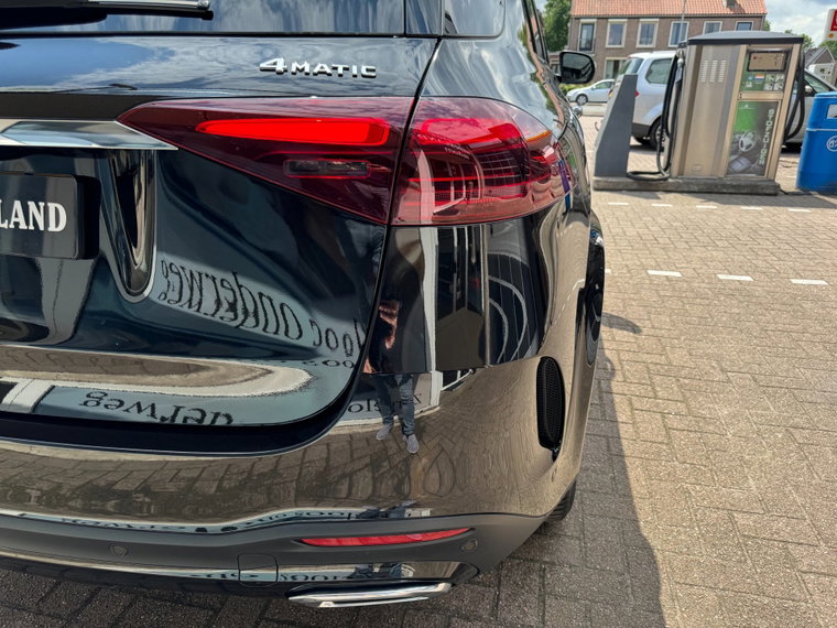 Vehicle Image 38