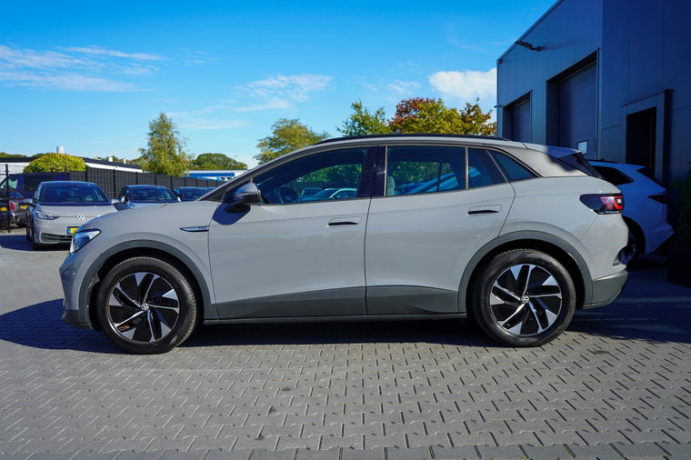 Vehicle Image 40