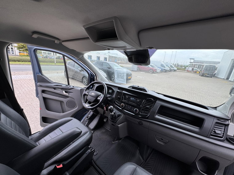 Vehicle Image 23
