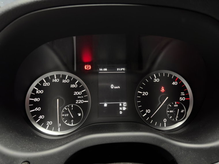 Vehicle Image 11