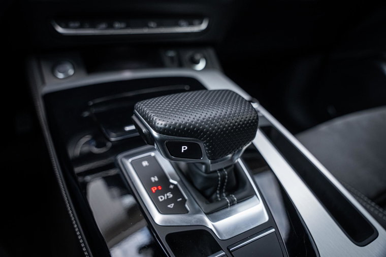 Vehicle Image 36