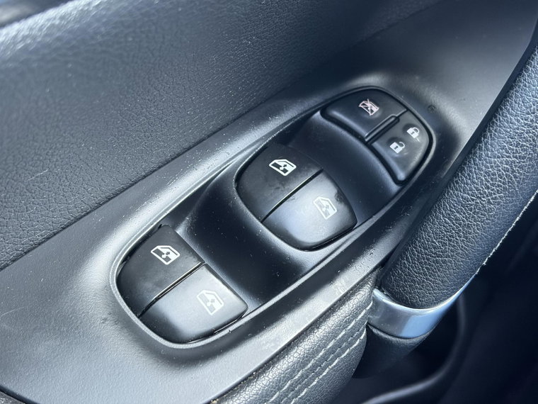 Vehicle Image 26