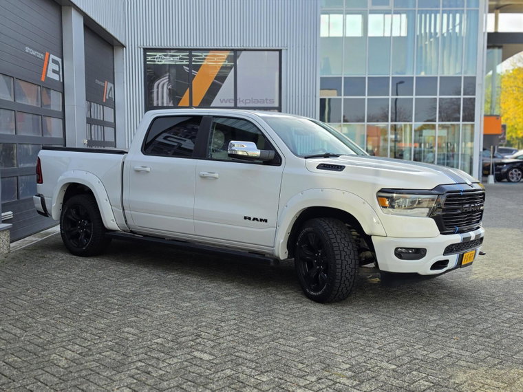 Vehicle Image 6