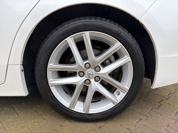 Vehicle Image 39