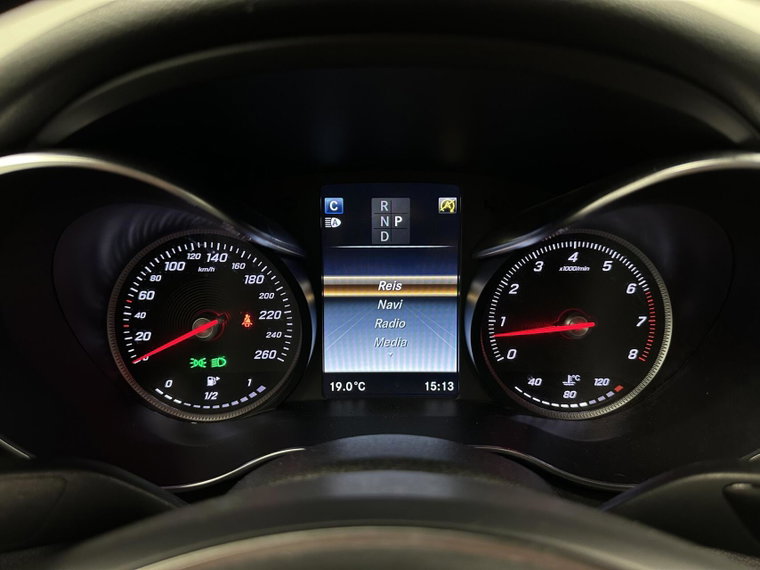 Vehicle Image 37