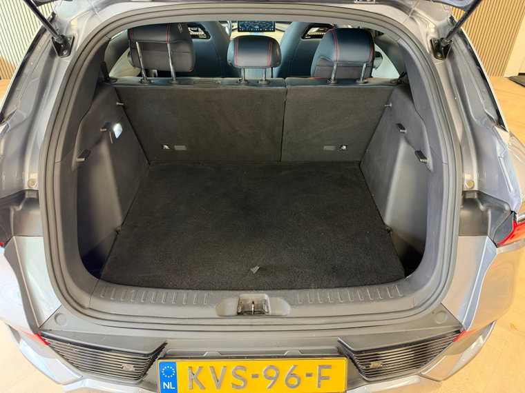 Vehicle Image 37