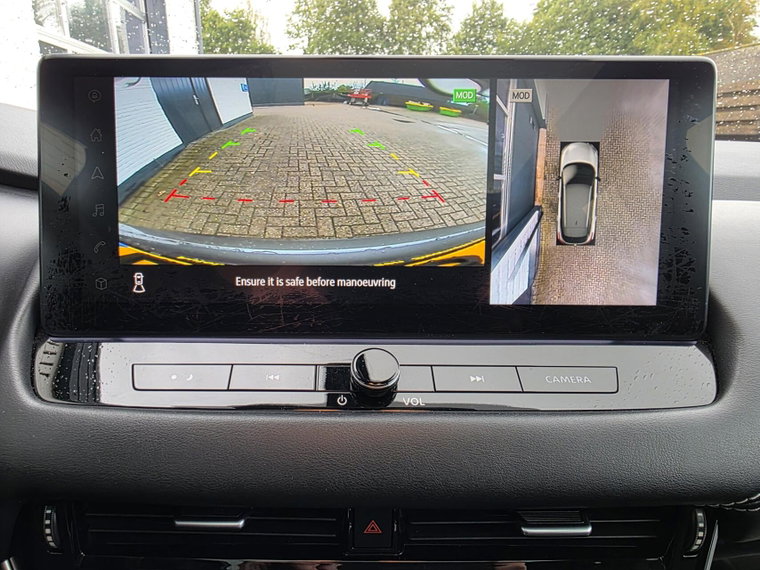 Vehicle Image 27