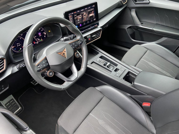 Vehicle Image 23