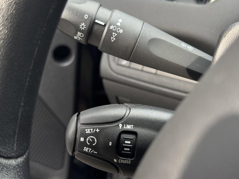 Vehicle Image 23