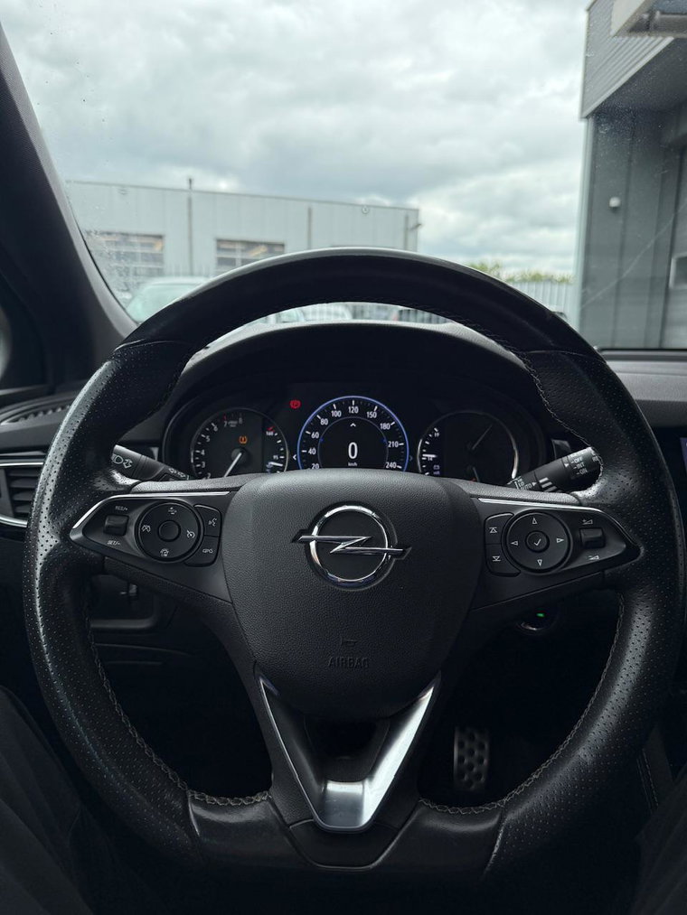 Vehicle Image 38