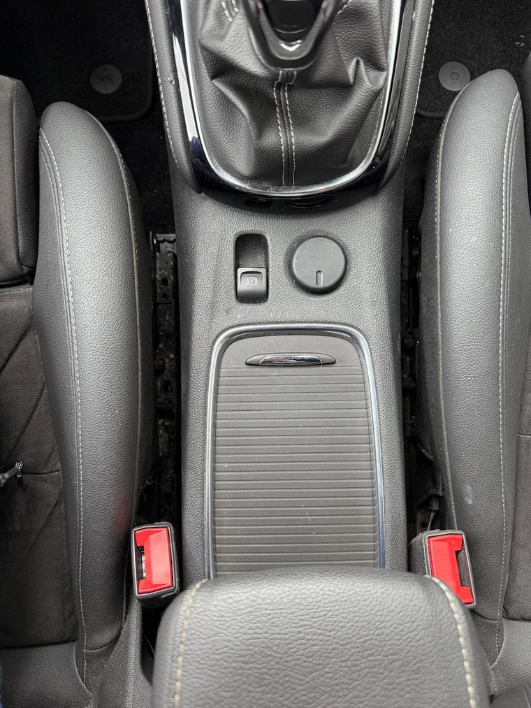 Vehicle Image 45