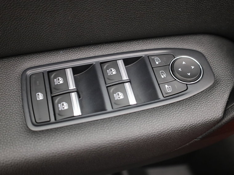 Vehicle Image 39