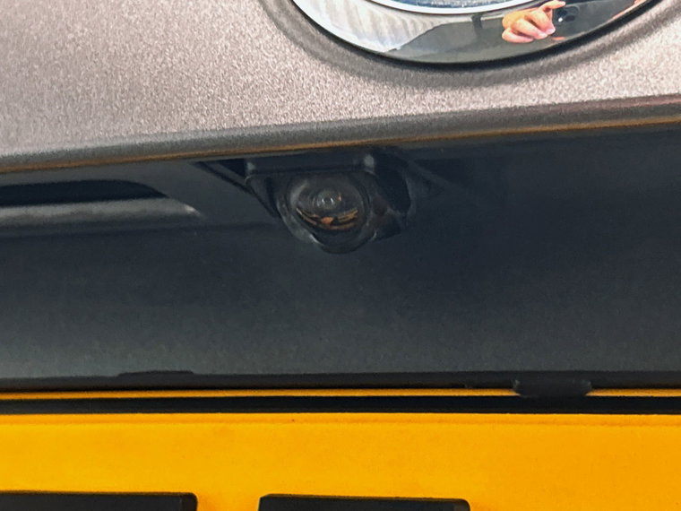 Vehicle Image 36