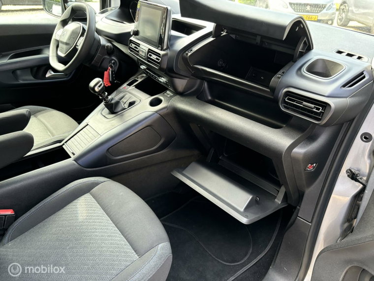 Vehicle Image 31