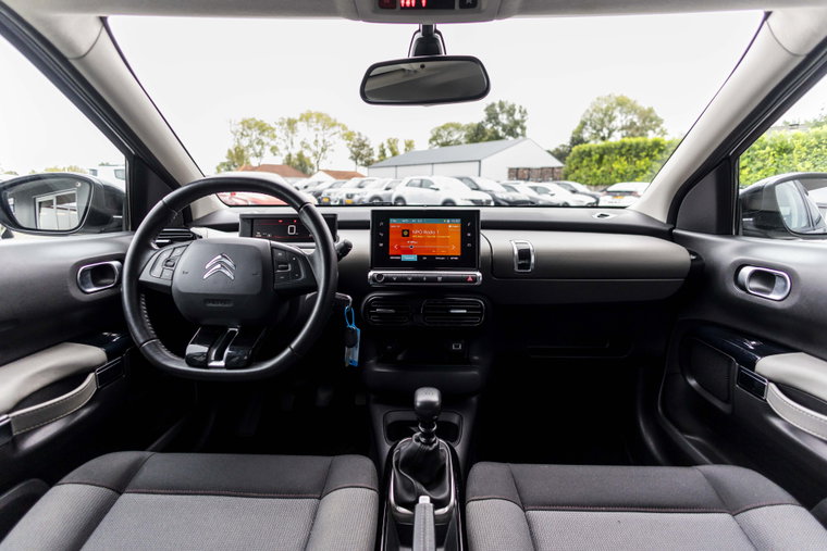 Vehicle Image 20