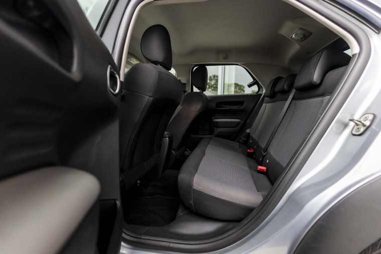 Vehicle Image 10