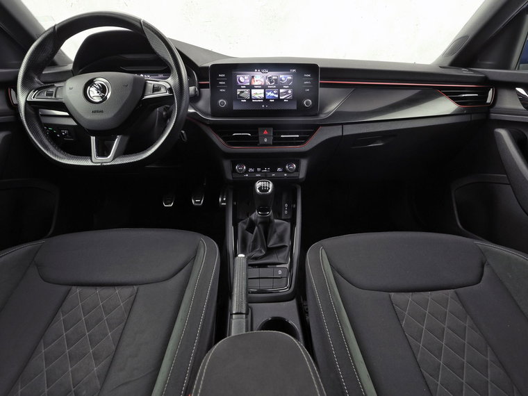 Vehicle Image 6