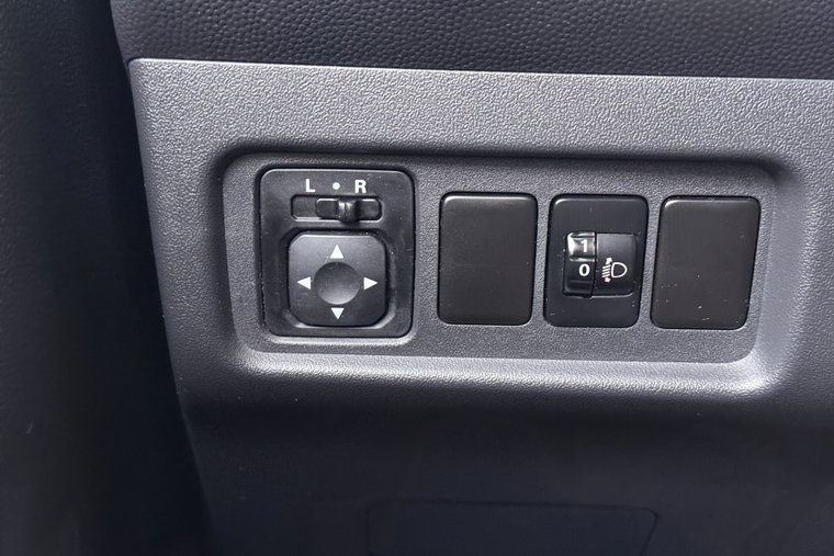 Vehicle Image 17
