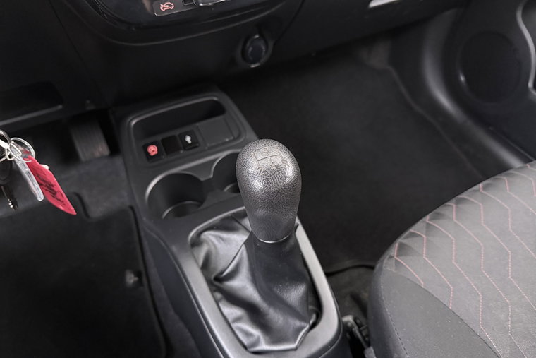 Vehicle Image 27