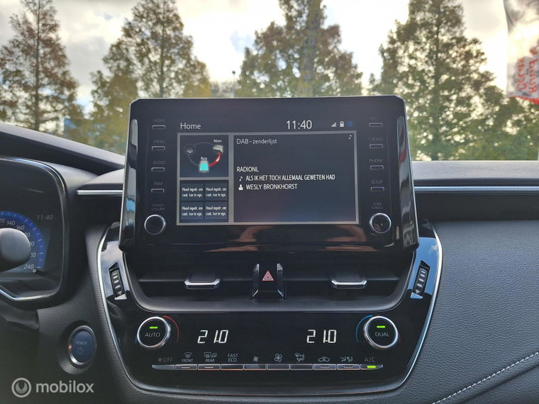 Vehicle Image 21