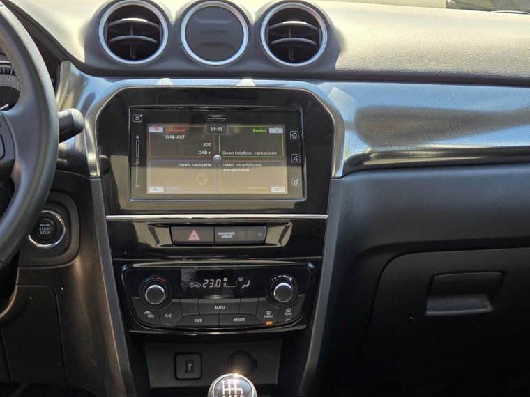 Vehicle Image 13