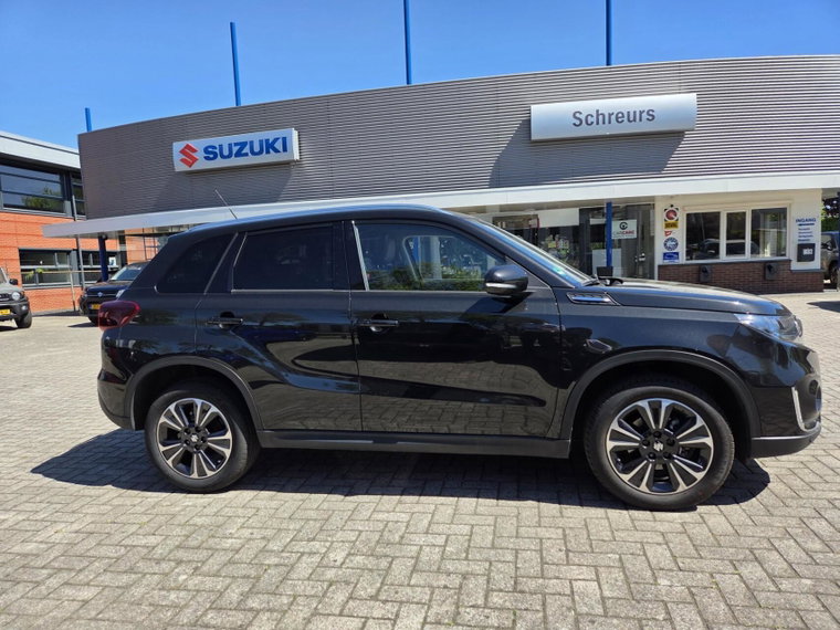 Vehicle Image 6