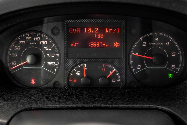 Vehicle Image 12