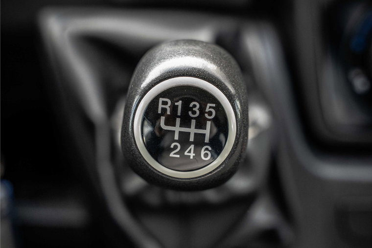 Vehicle Image 25