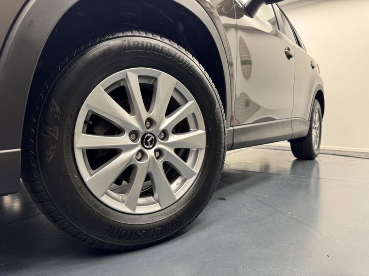 Vehicle Image 11