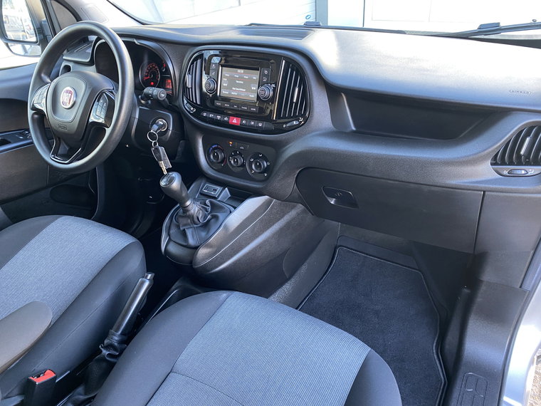 Vehicle Image 36