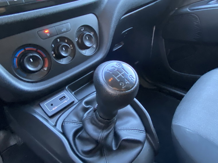 Vehicle Image 38