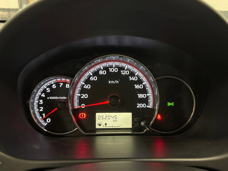 Vehicle Image 12