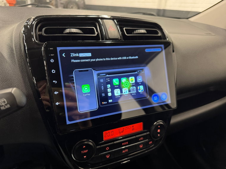 Vehicle Image 18