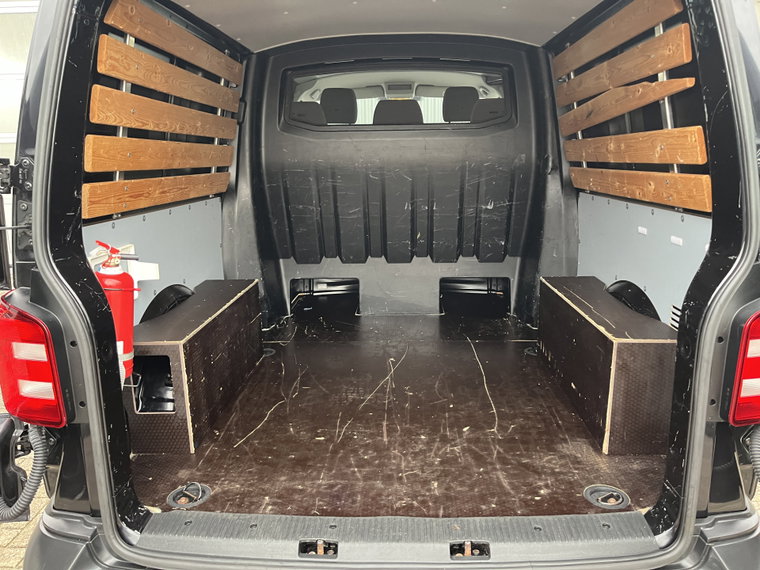 Vehicle Image 26