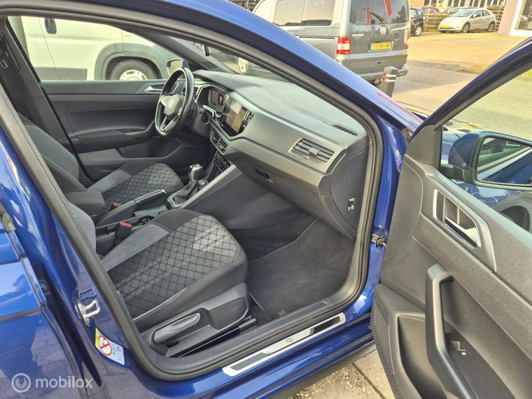 Vehicle Image 39
