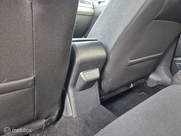 Vehicle Image 41