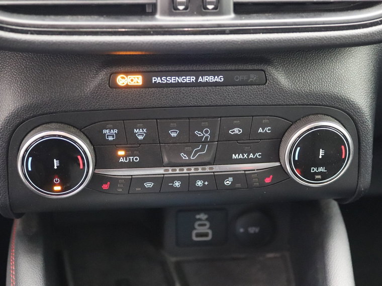 Vehicle Image 33