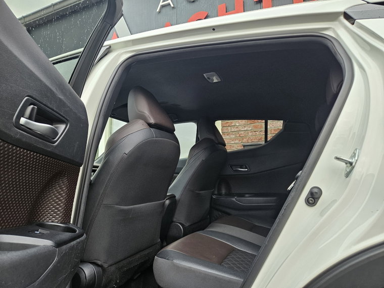 Vehicle Image 19