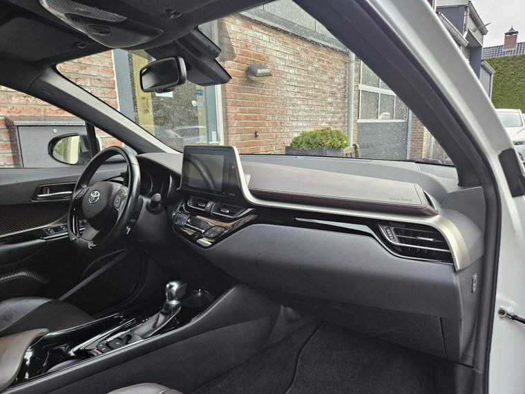 Vehicle Image 36