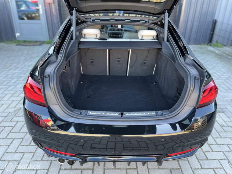 Vehicle Image 45