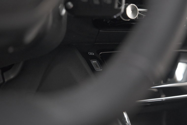 Vehicle Image 39