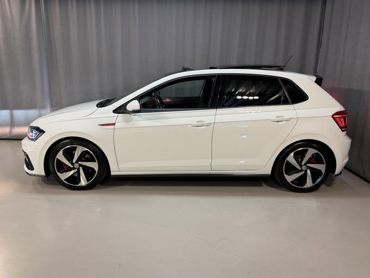 Vehicle Image 37