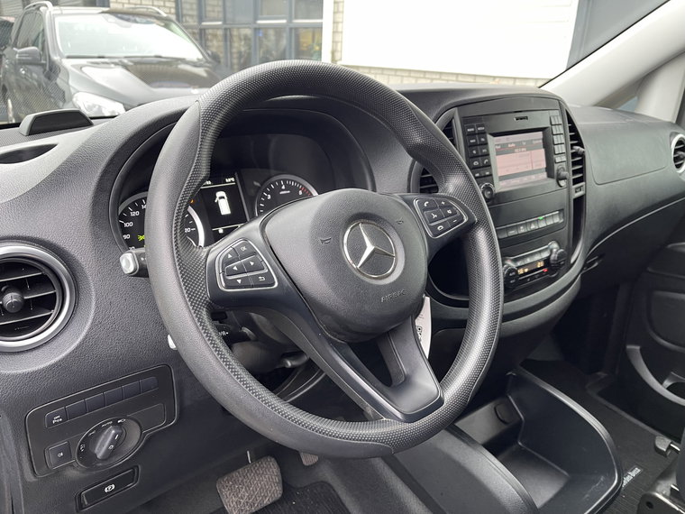 Vehicle Image 26