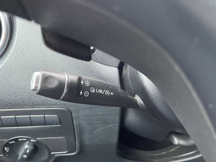 Vehicle Image 28