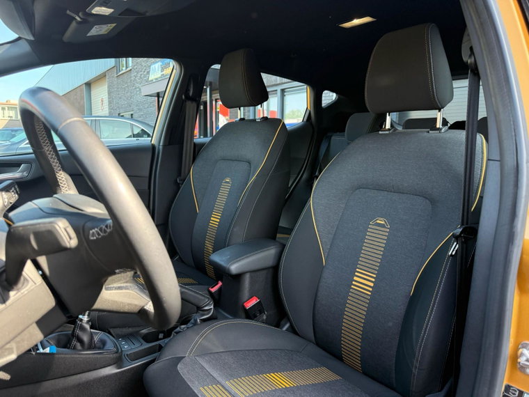 Vehicle Image 31