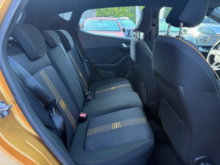 Vehicle Image 33