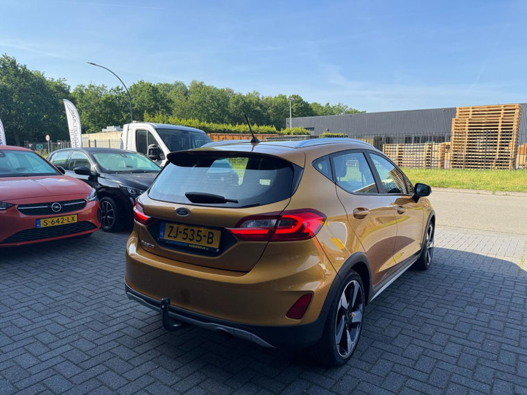 Vehicle Image 6