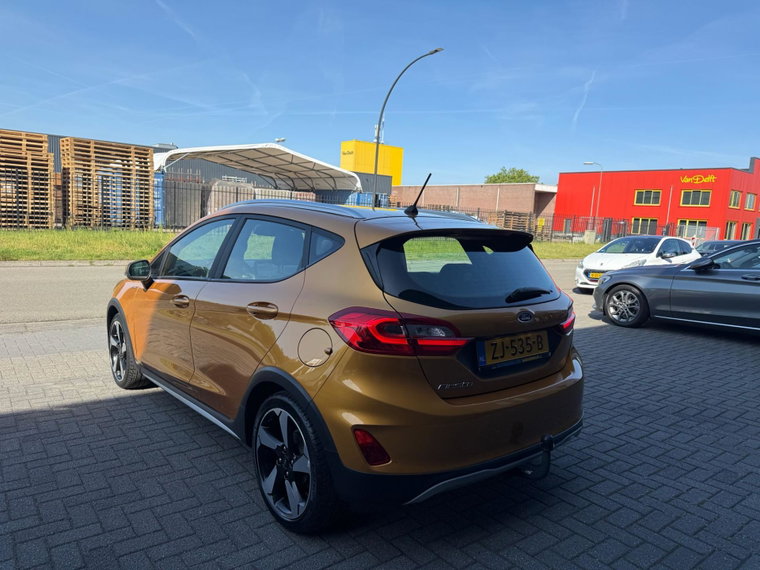 Vehicle Image 8