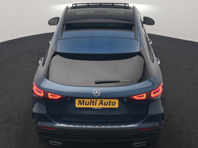 Vehicle Image 35